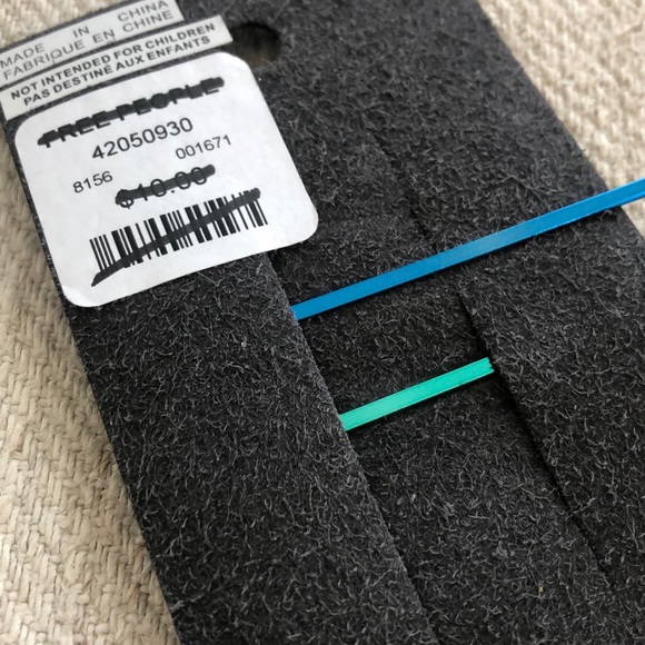 Free people lightning bolt hair clips - Picture 5 of 5